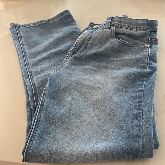 DG2 HIGH WAISTED WIDE LEG SHAPER JEANS - Picture 2 of 6